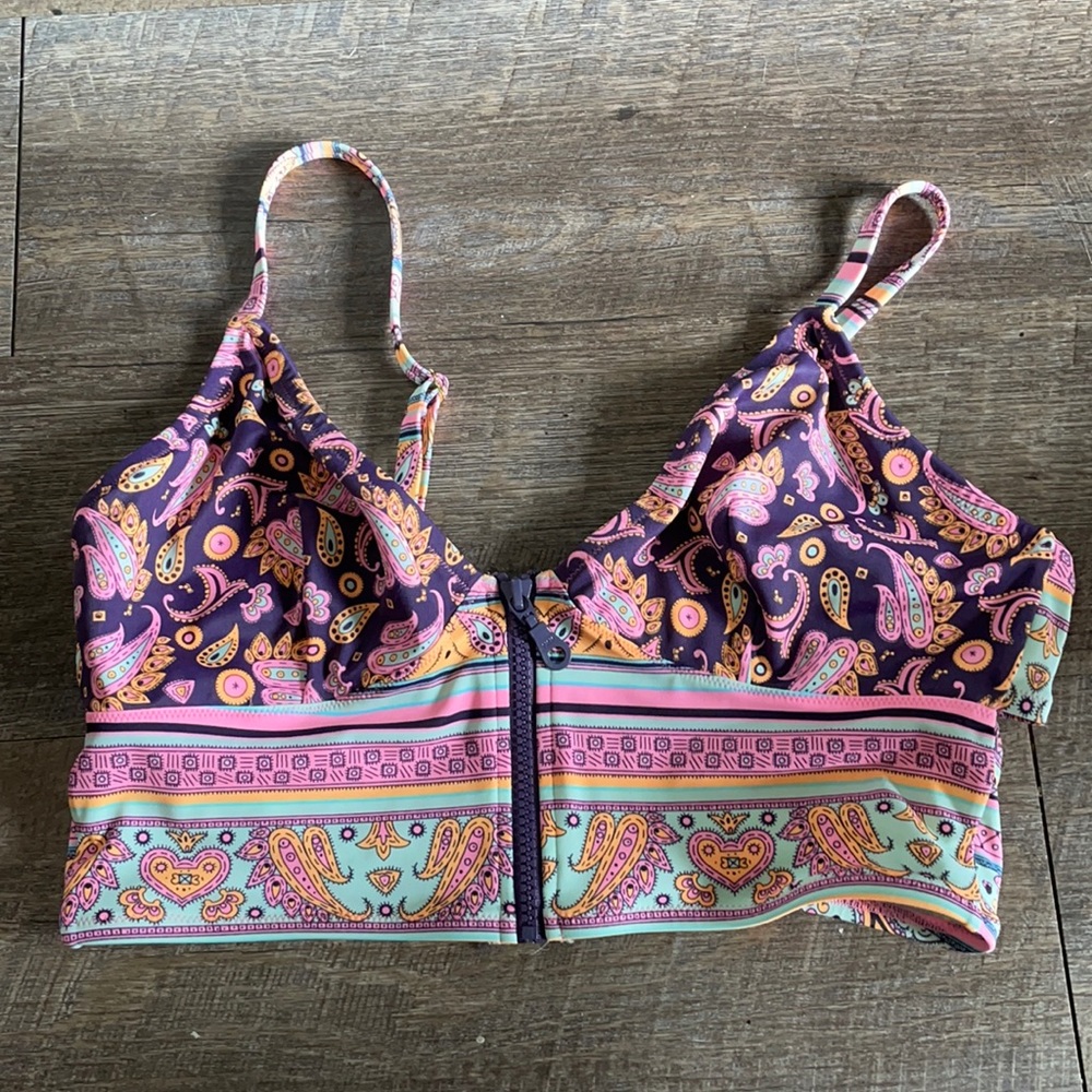 Victoria’s Secret bikini top